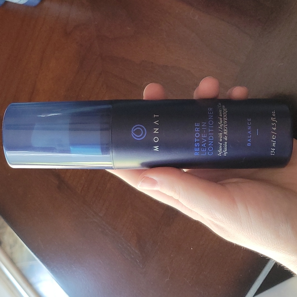 Monat Restore Leave in conditioner